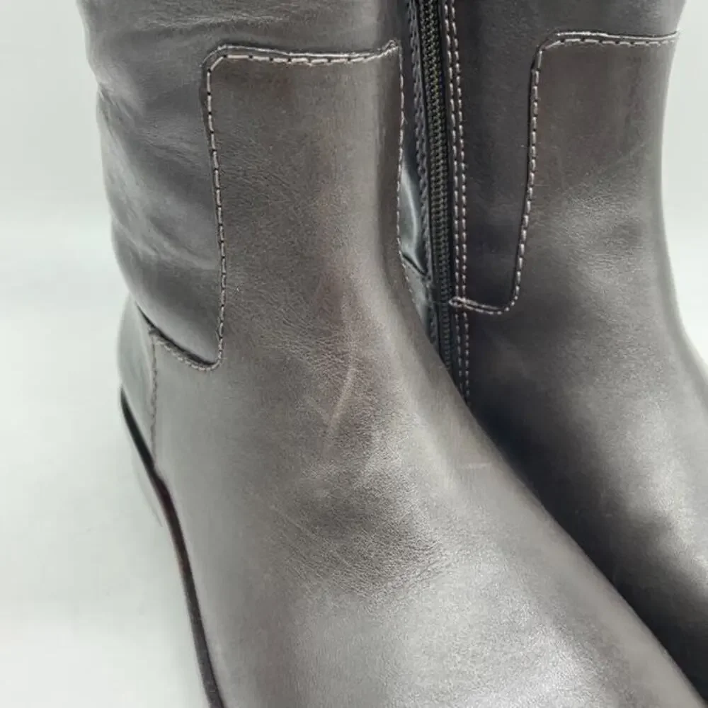 Tory Burch‎ Women's The Riding Boot Logo Embossed Coconut Brown Size 6M